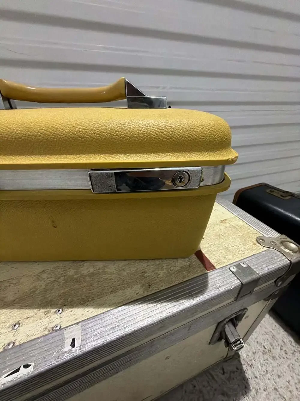 Samsonite vintage hard